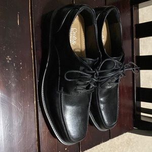 Men’s size 8 dress shoes brand new